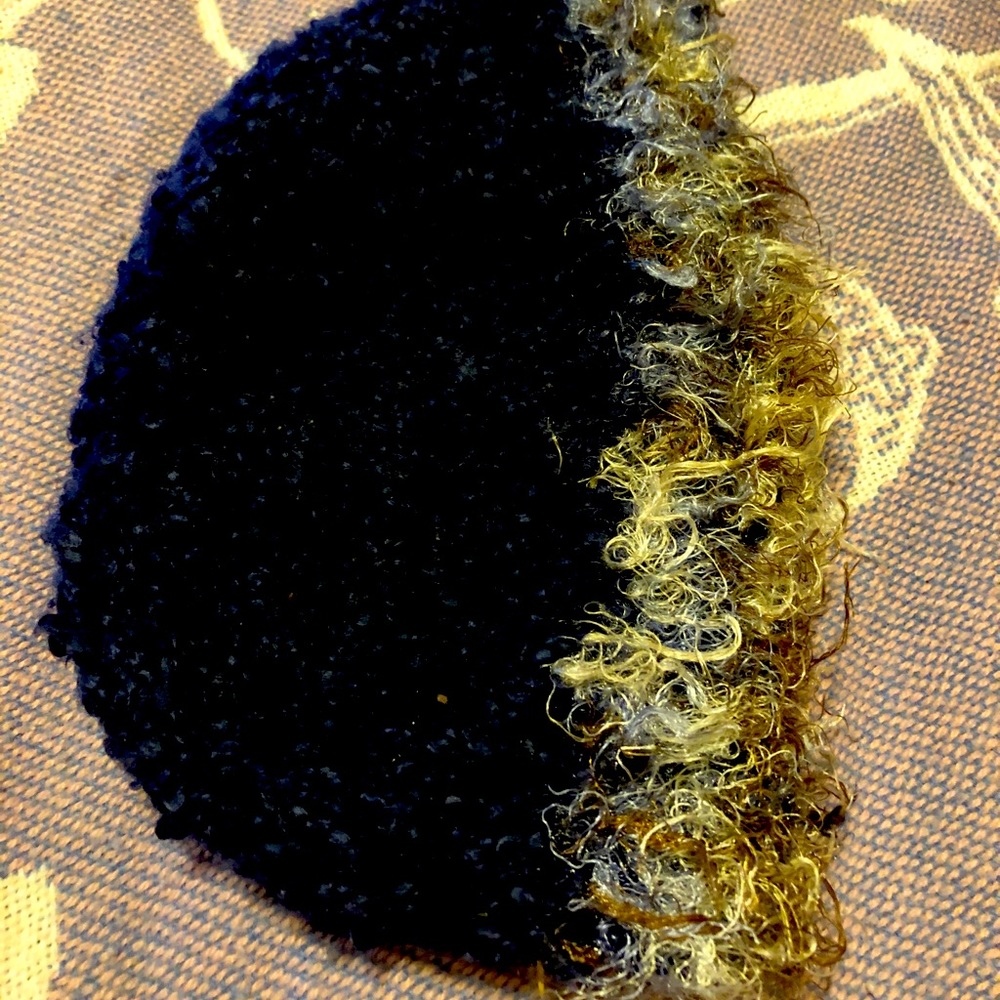 Like new!! Ladies/child hat